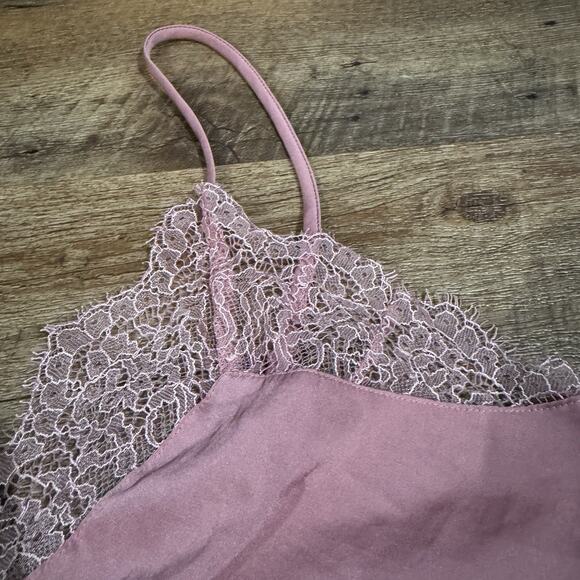 Victoria’s Secret Pink Satin Lace Trim Pajama Set XS Cami Shorts Coquette STAIN - Picture 3 of 9